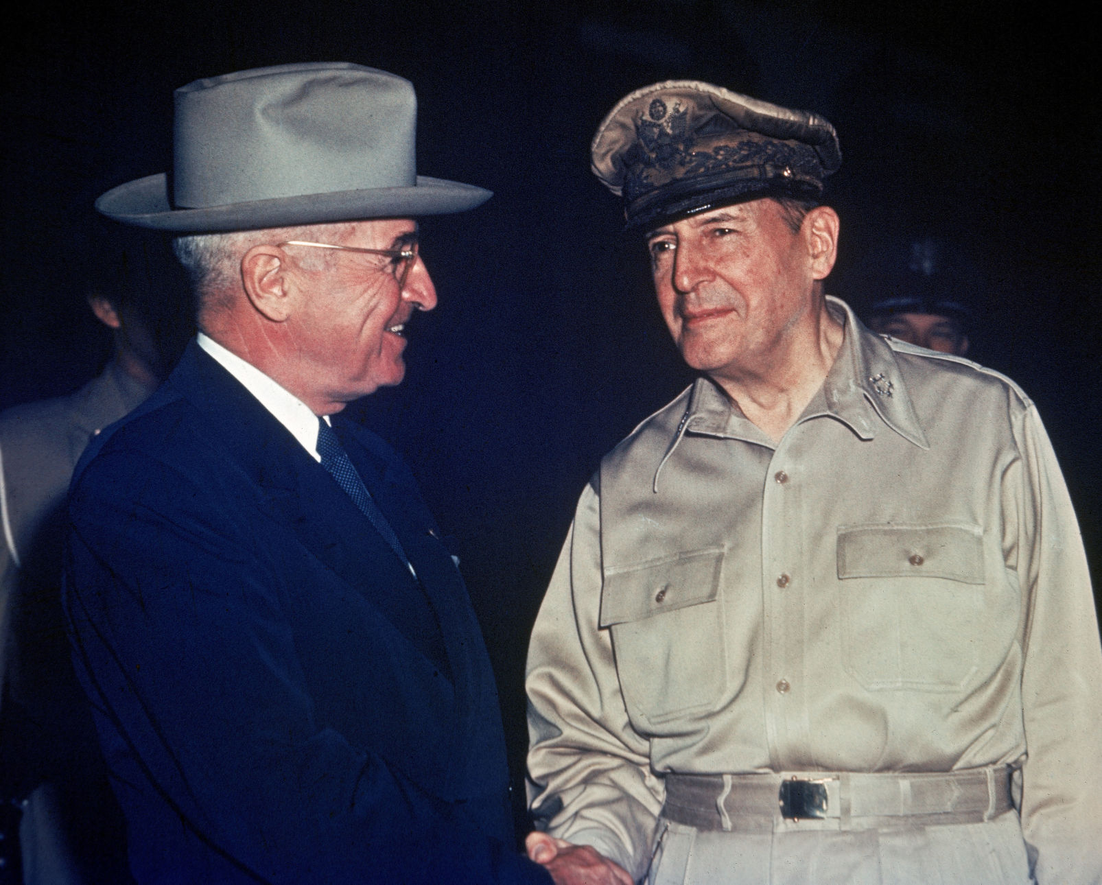 1950: Harry Truman & Douglas MacArthur